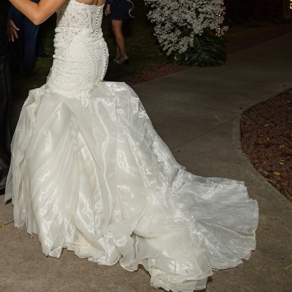 Martina Liana wedding dress - Picture 5 of 5